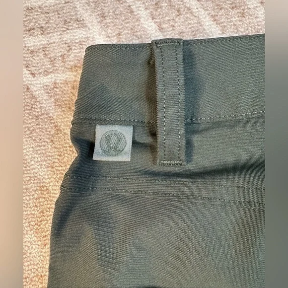 Lululemon ABC Pant Size 34x33 Green Classic-Fit Warpstreme Casual Preppy Stretch - Picture 4 of 9
